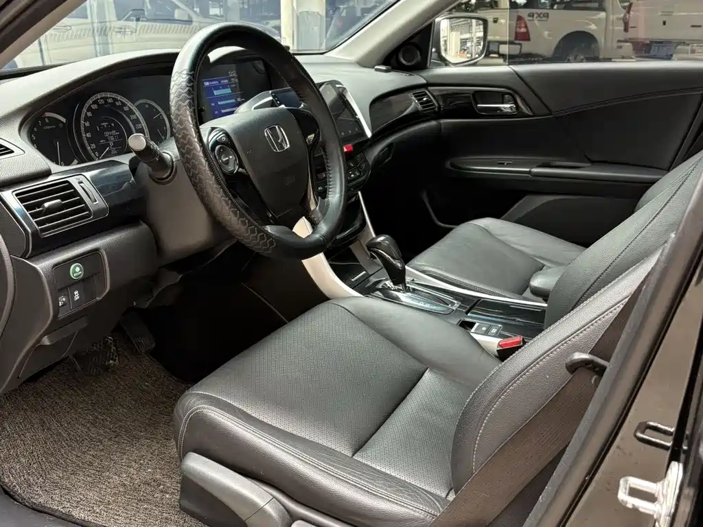 Honda Accord 2016 2.0L Elite