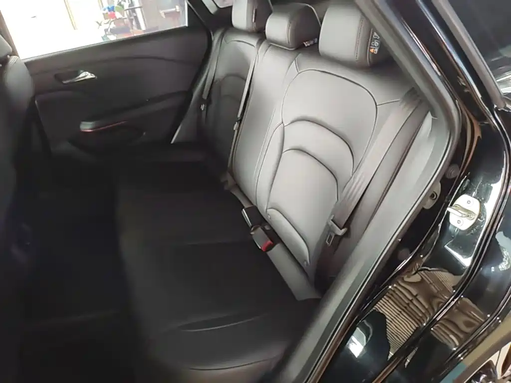 Chevrolet Monza — миниатюра 17