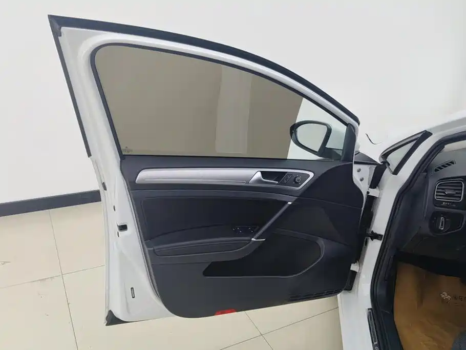 Volkswagen Golf — миниатюра 7