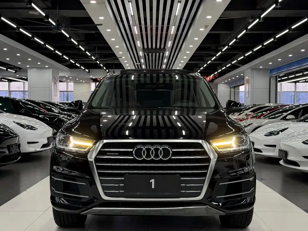 Audi Q7 — миниатюра 3