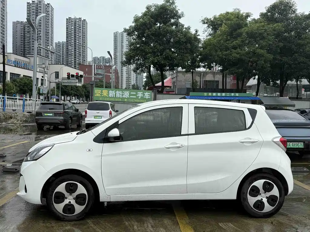 Changan Benben E-Star - фото 4