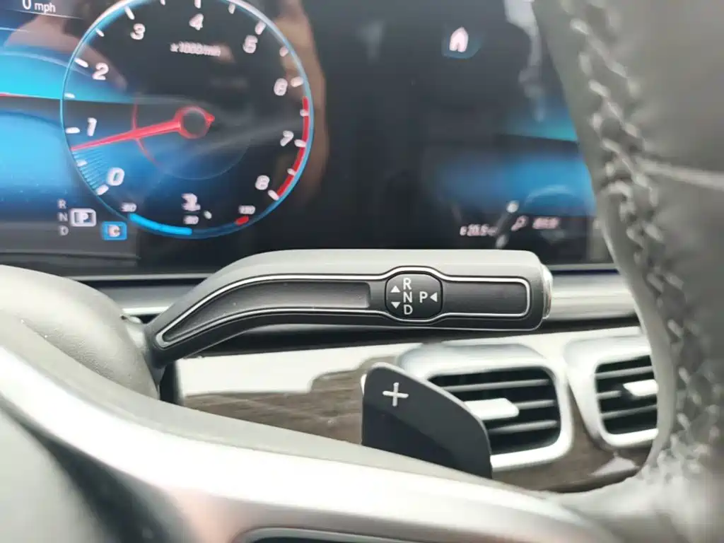 Mercedes-Benz GLE (Import) — миниатюра 19