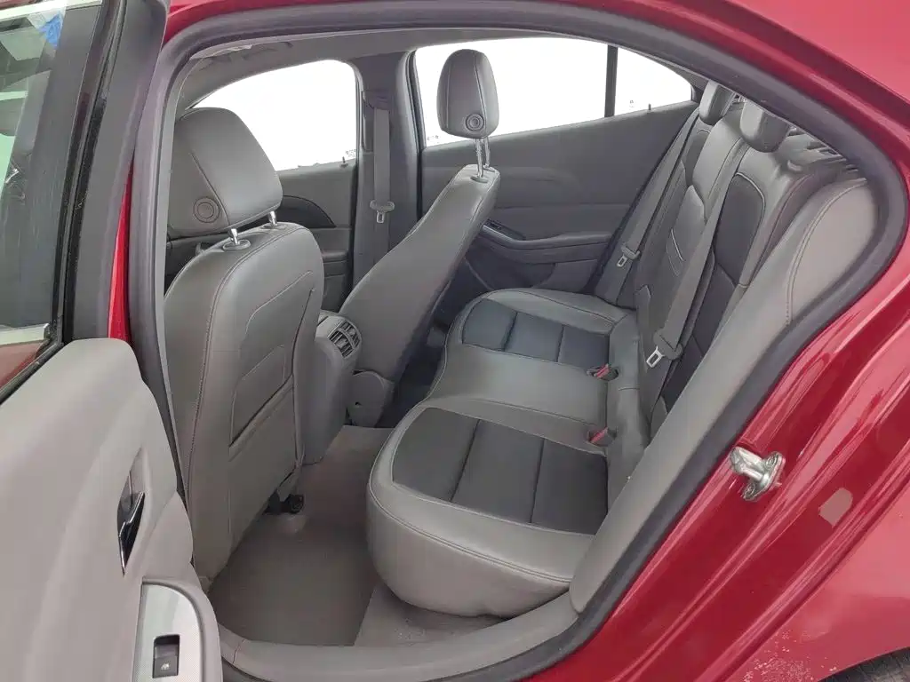 Chevrolet Malibu — миниатюра 15