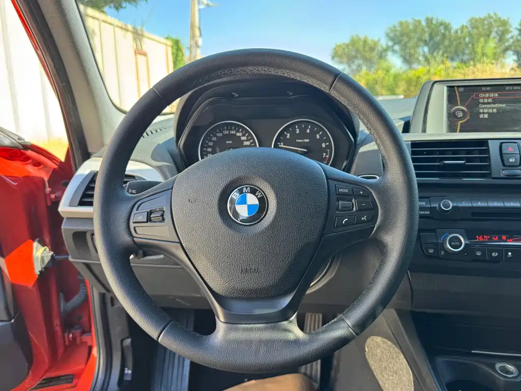 BMW 1 Series (Import) — миниатюра 10