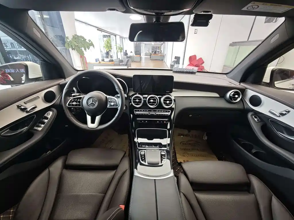 Mercedes-Benz GLC — миниатюра 6
