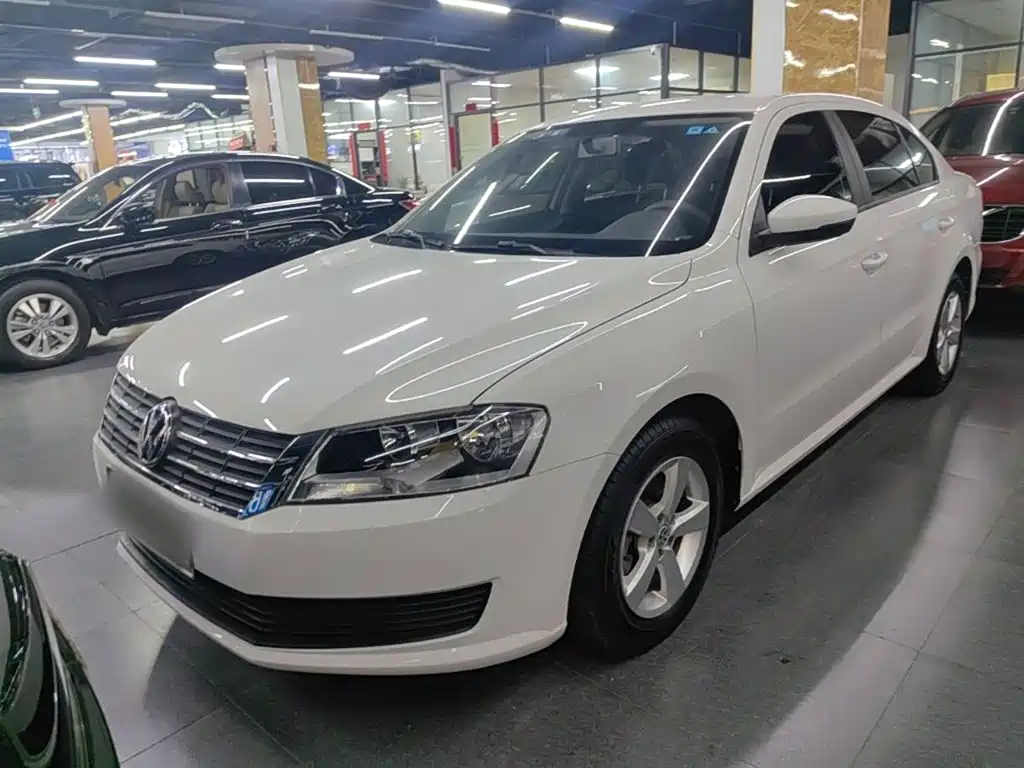 Volkswagen Lavida 2013 1.6L AT