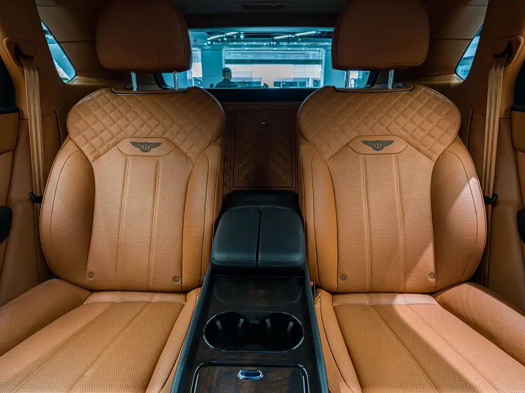 Bentley Bentayga — миниатюра 9
