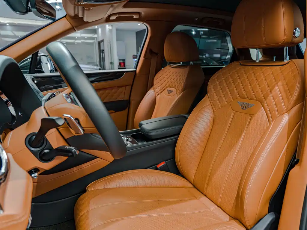 Bentley Bentayga — миниатюра 8