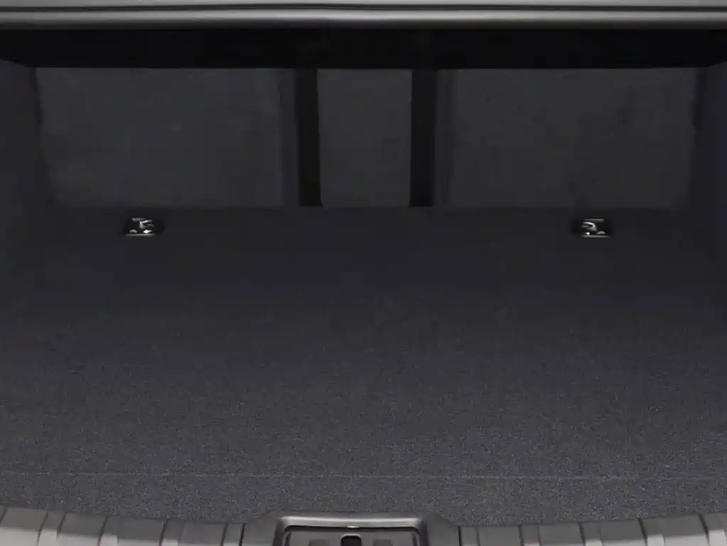 Porsche Taycan — миниатюра 13