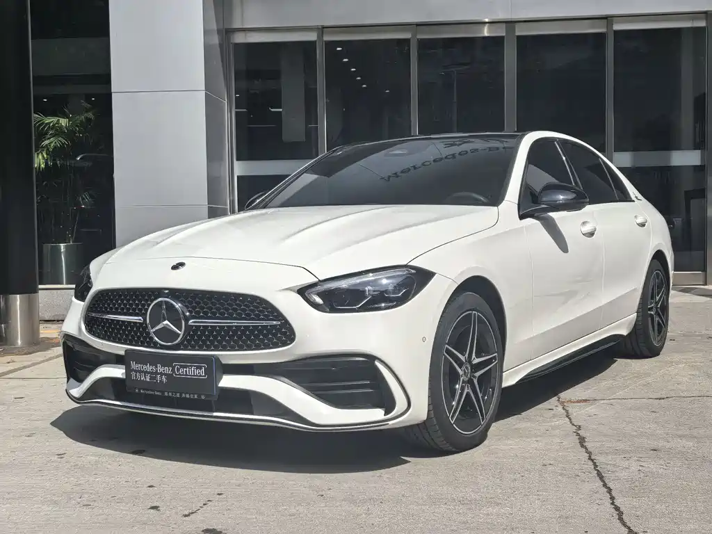 Mercedes-Benz C-Class 2024