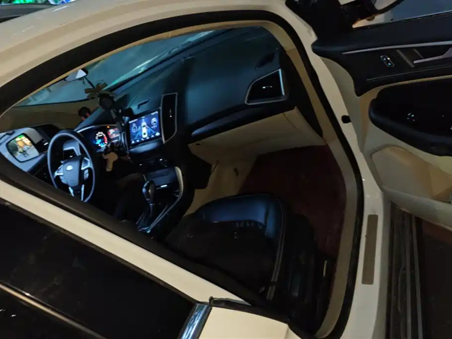 Ford Edge 2016 EcoBoost 245 5 мест