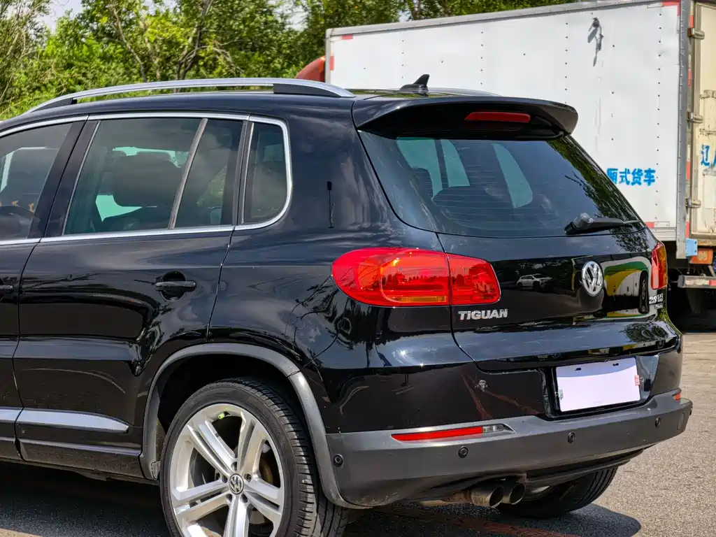 Volkswagen Tiguan — миниатюра 37