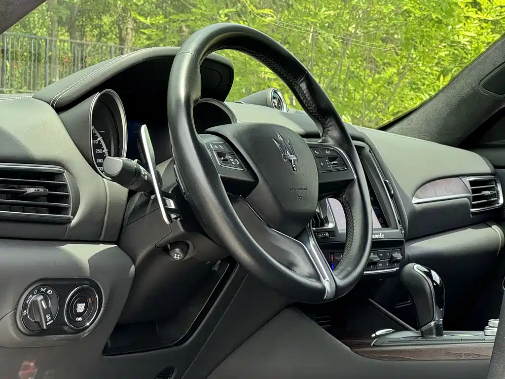 Maserati Levante — миниатюра 15