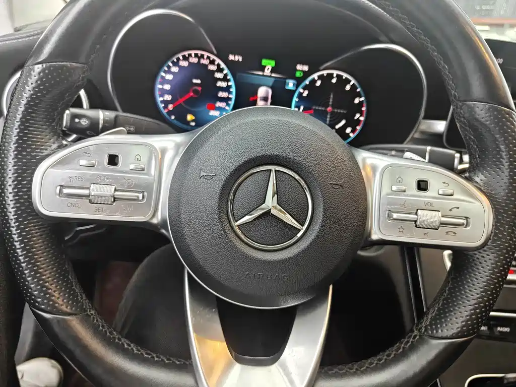 Mercedes-Benz C-Class — миниатюра 9