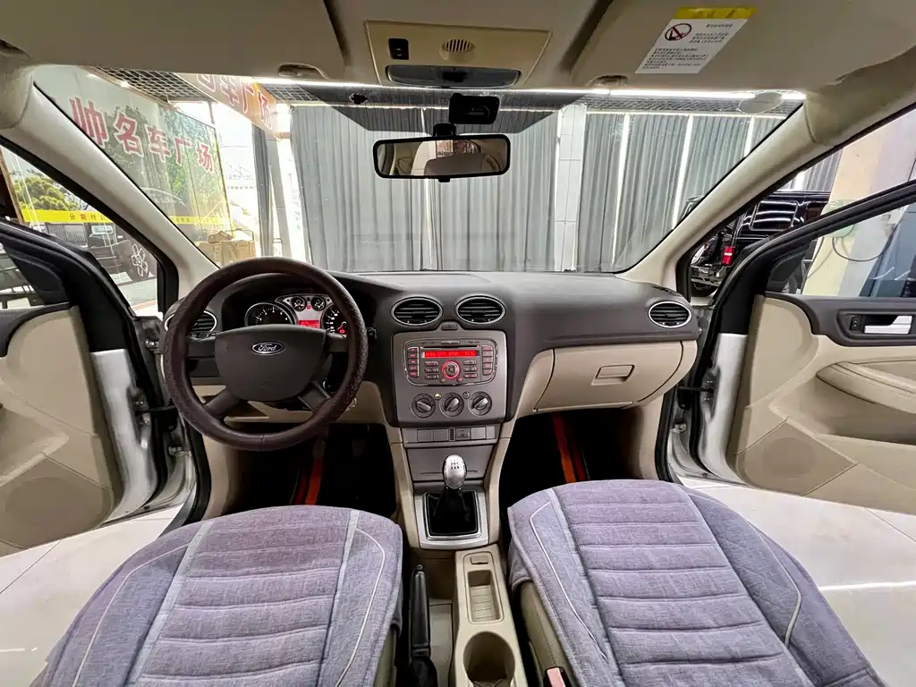 Ford Focus — миниатюра 16