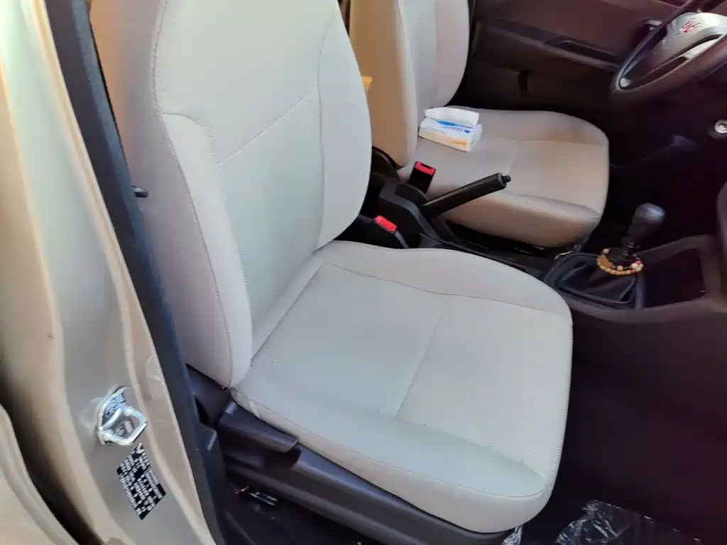 Wuling Hongguang V — миниатюра 25