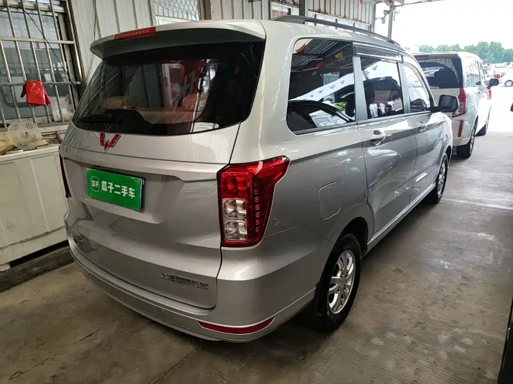 Wuling Hongguang — миниатюра 7