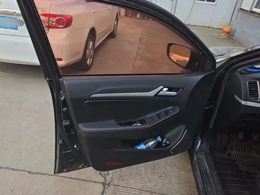 Geely Vision — миниатюра 7
