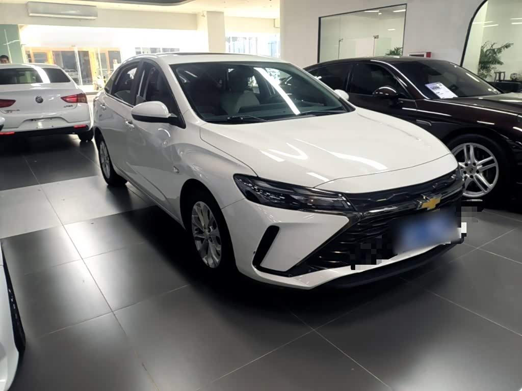 Chevrolet Monza 1.5 л 2023 г. Белый, пробег 21100 км