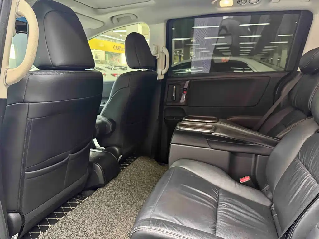 Honda Elysion — миниатюра 11