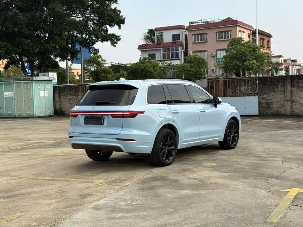 Li Auto Li ONE — миниатюра 4