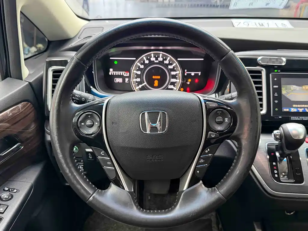 Honda Elysion — миниатюра 8