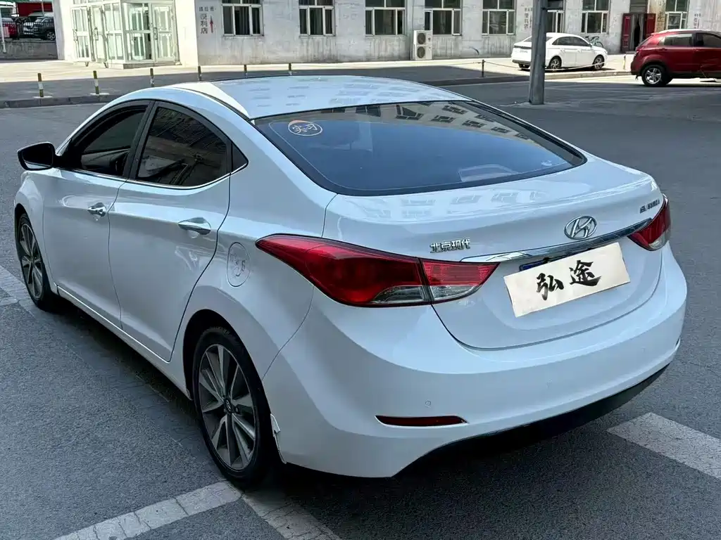 Hyundai Elantra Langdong — миниатюра 20