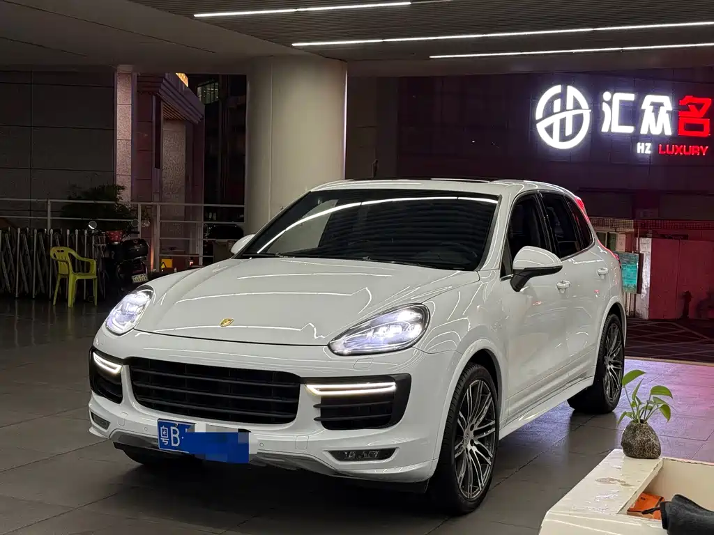 Porsche Cayenne 2016