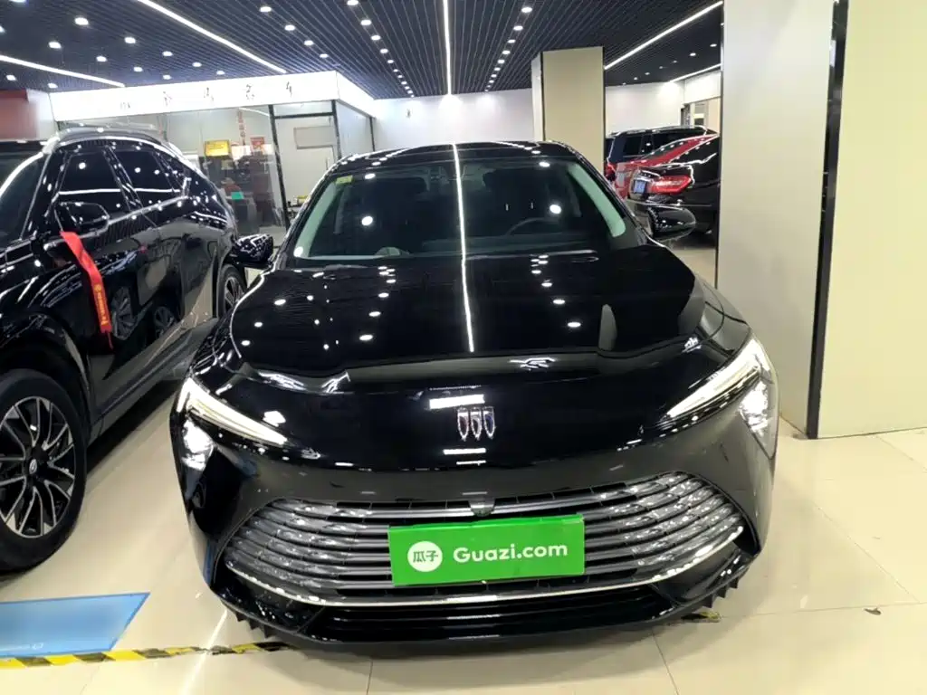Buick LaCrosse — миниатюра 3