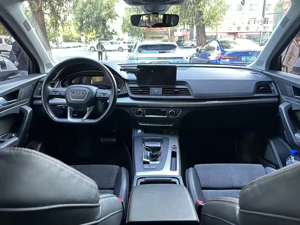 Audi Q5L — миниатюра 6