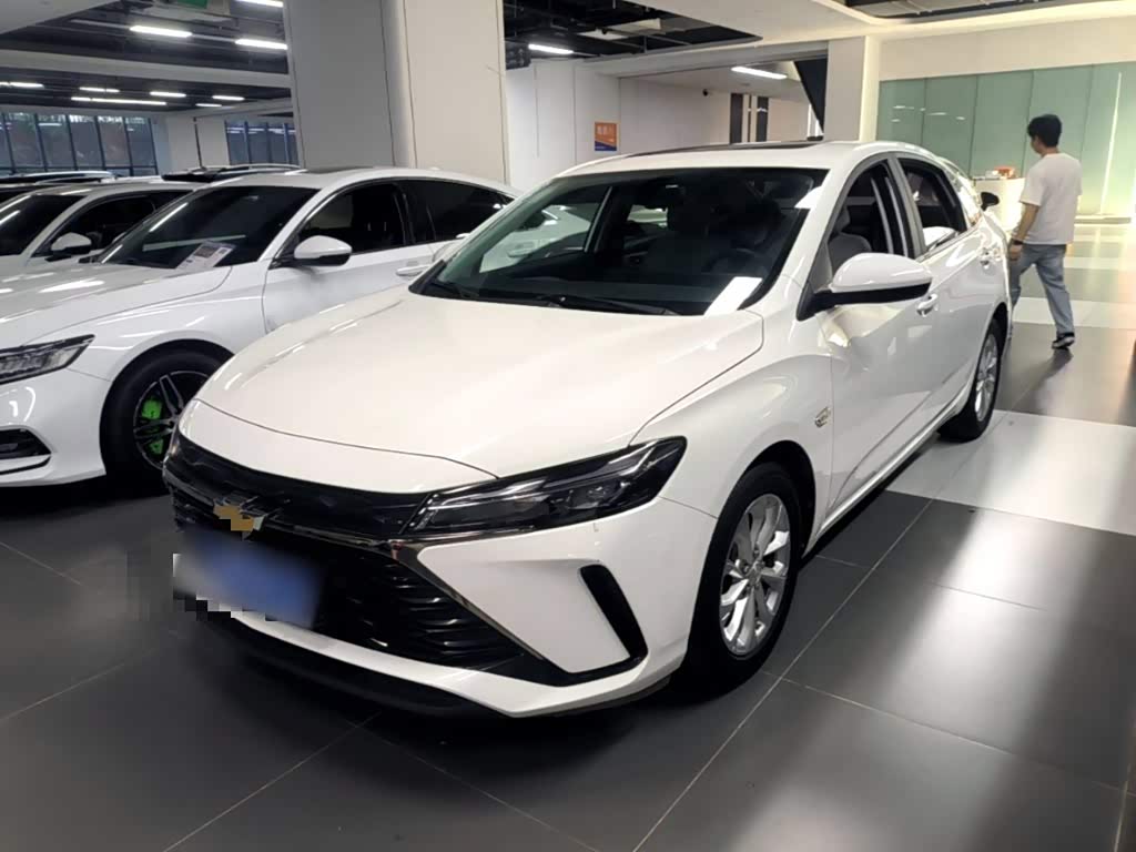 Chevrolet Monza 1.5 л 2023 г. Белый, пробег 21100 км