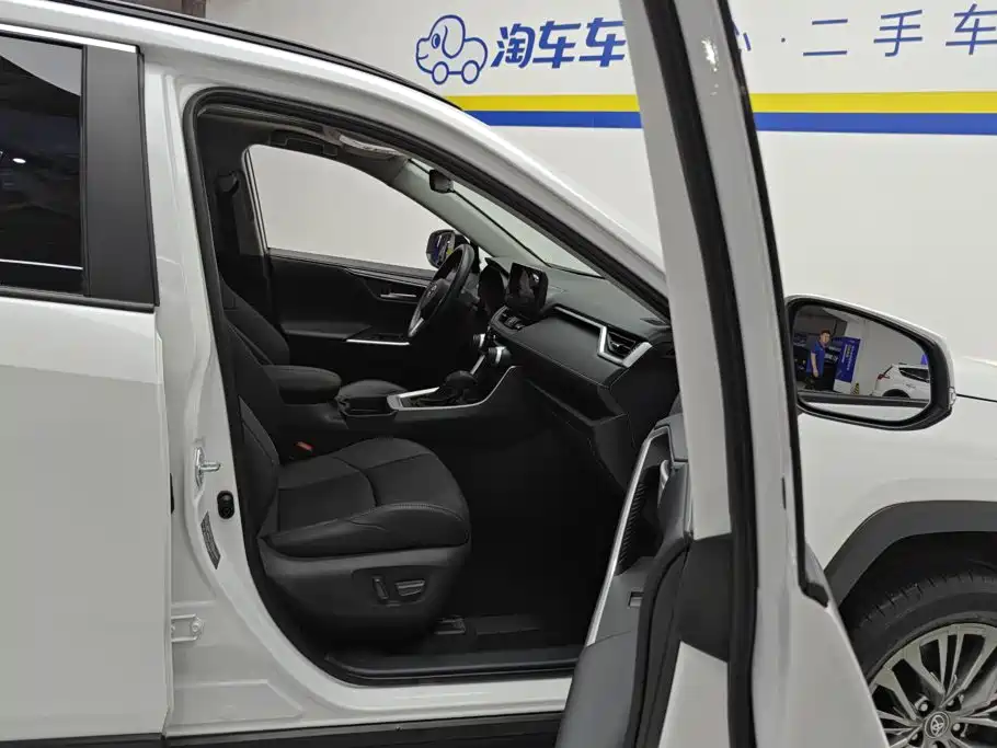 Toyota Wildlander — миниатюра 8