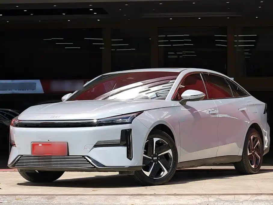 GEELY GALAXY GALAXY L6