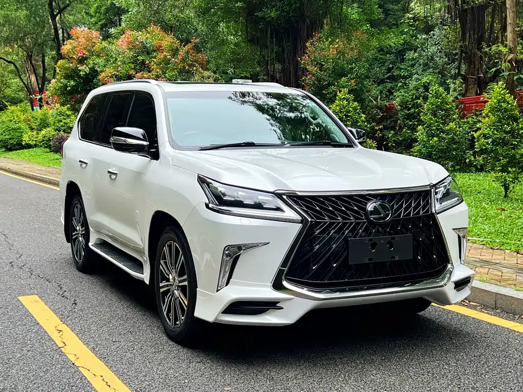 Lexus LX 2019 570