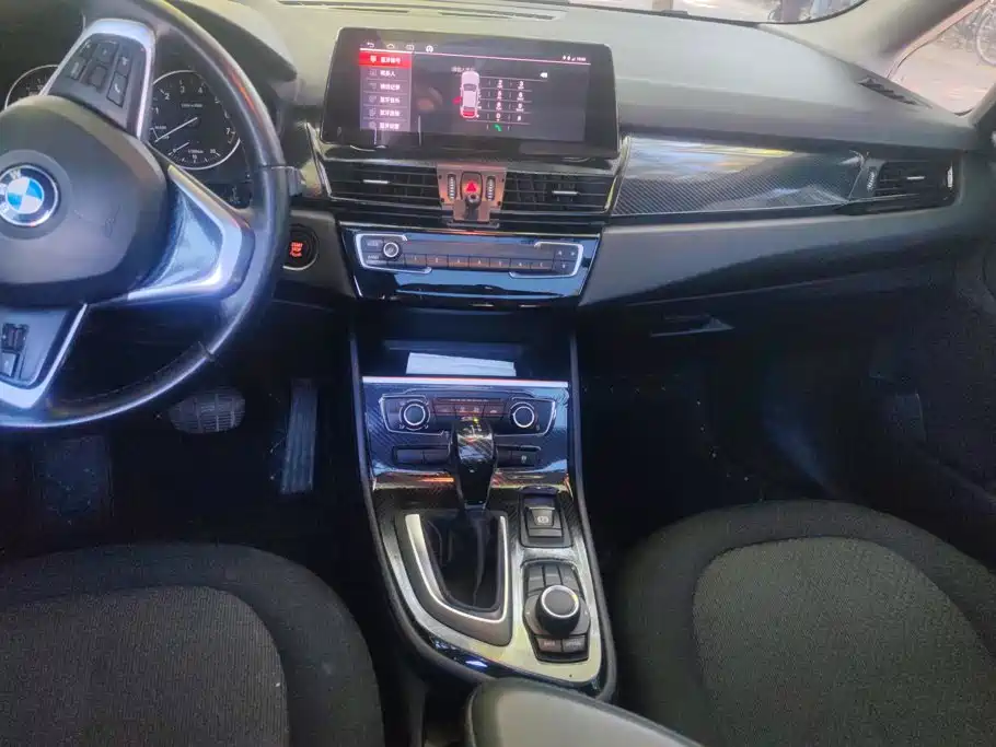 BMW 2 Series Active Tourer — миниатюра 16