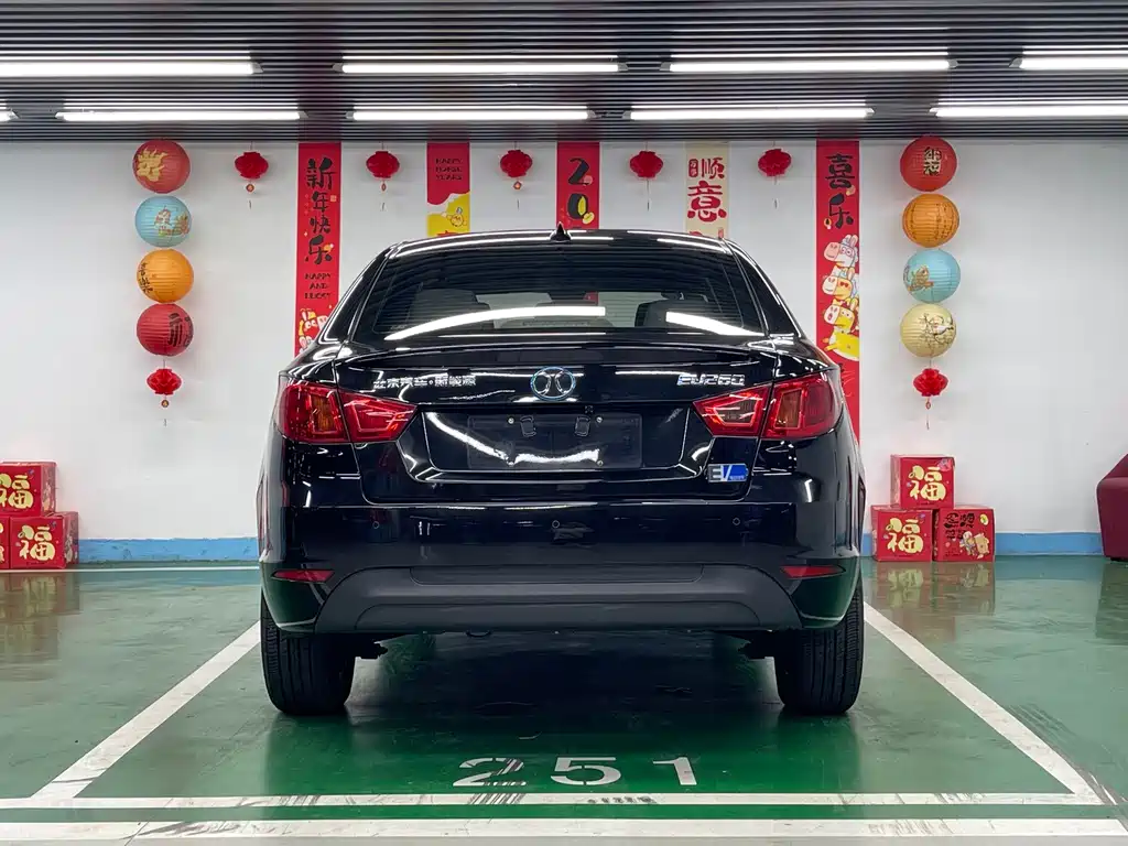 BAIC New Energy EU — миниатюра 6