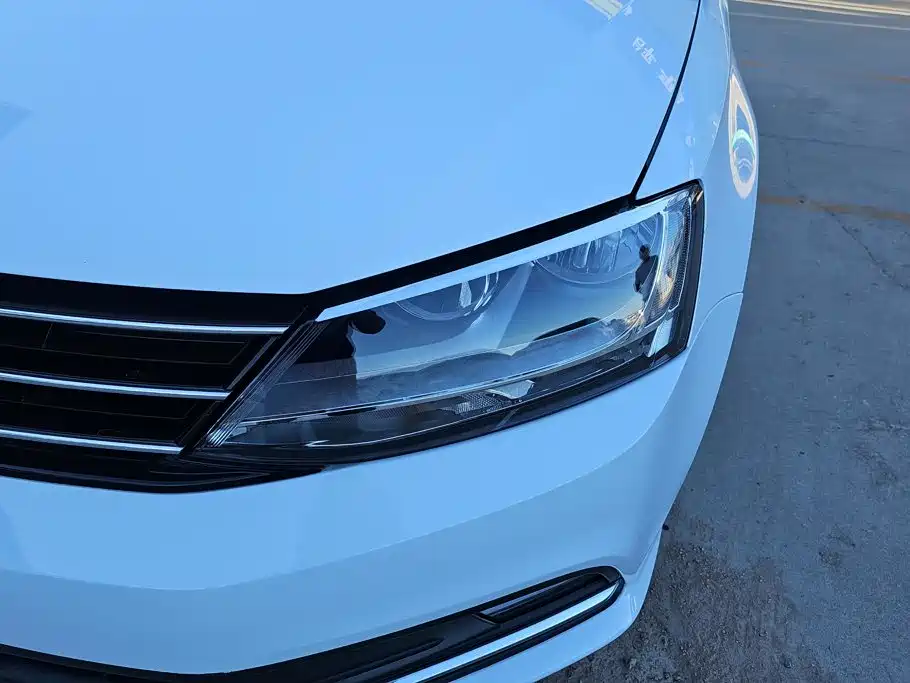 Volkswagen Sagitar — миниатюра 5