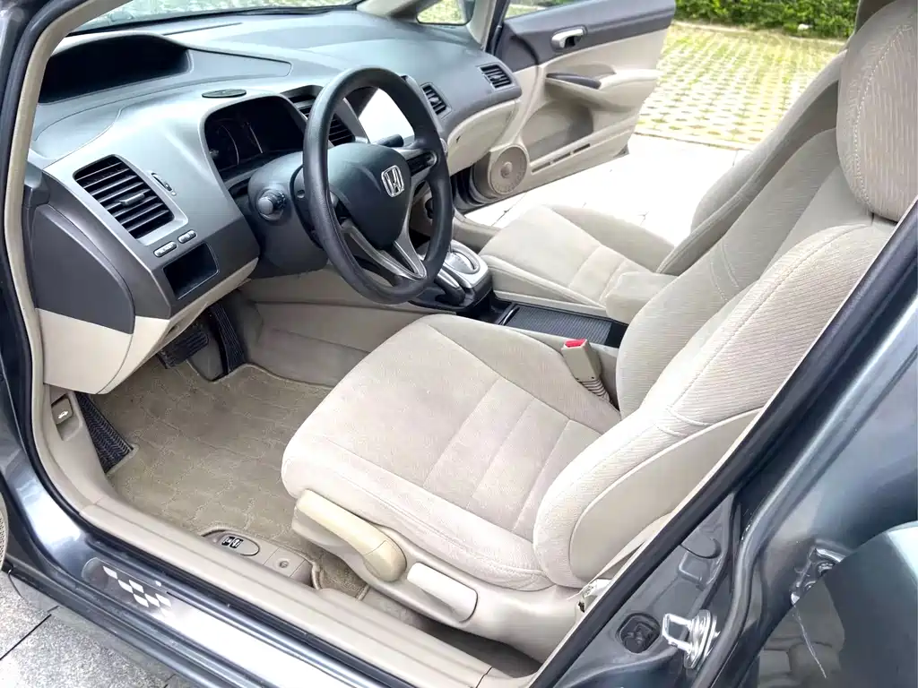 Honda Civic — миниатюра 11