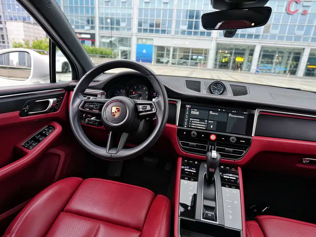 Porsche Macan — миниатюра 10