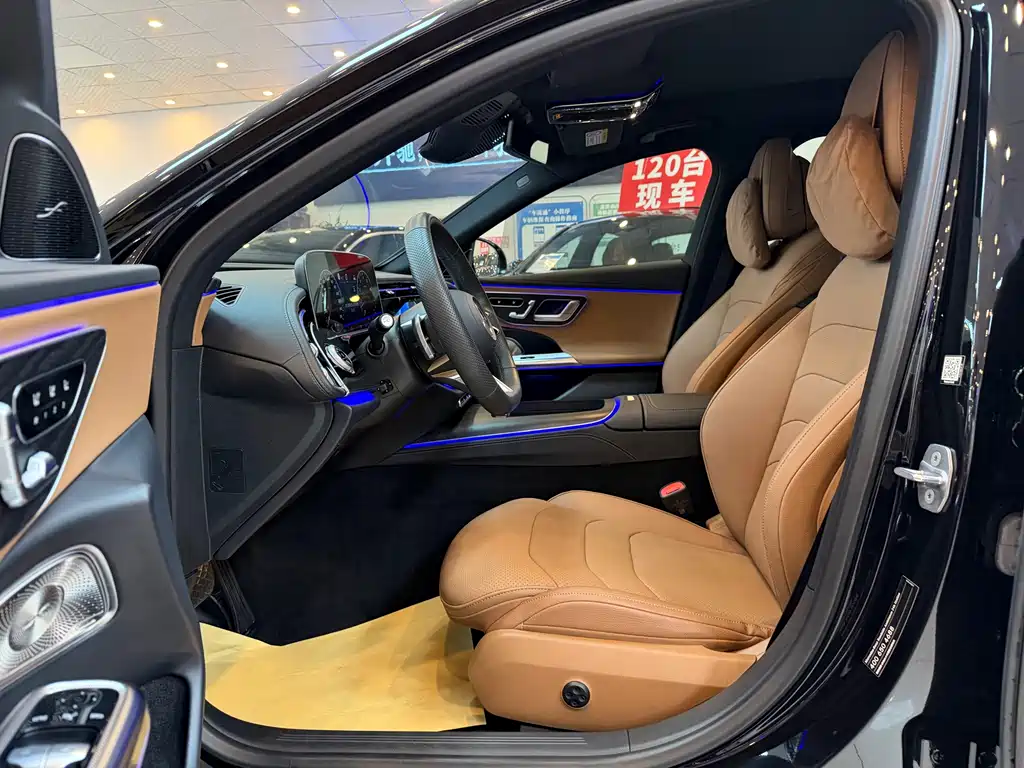 Mercedes-Benz E-Class — миниатюра 6