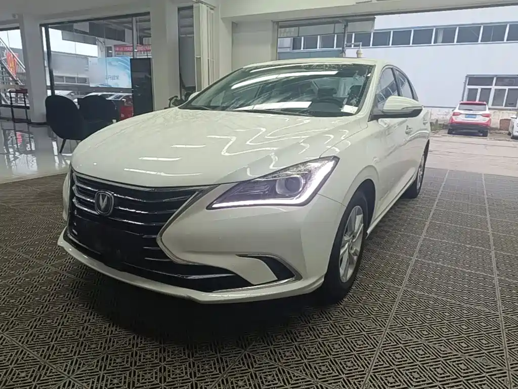 Changan Eado — миниатюра 2