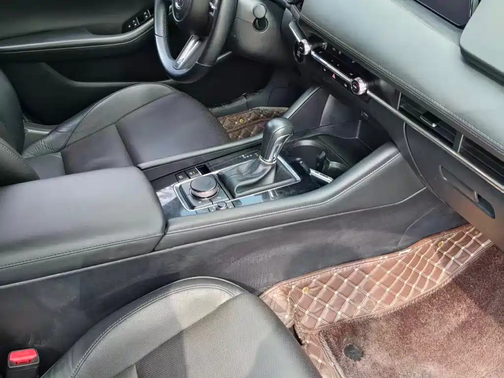 Mazda 3 Axela — миниатюра 11