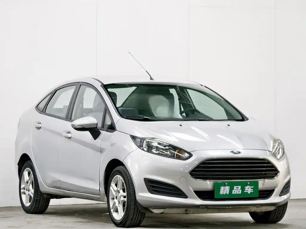 Ford Fiesta 2013 1.5L MT