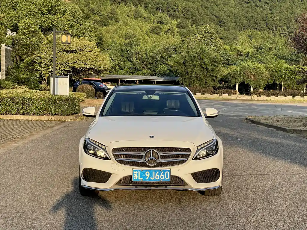 Mercedes-Benz C-Class — миниатюра 2