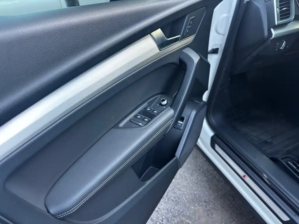 Audi Q5L — миниатюра 9