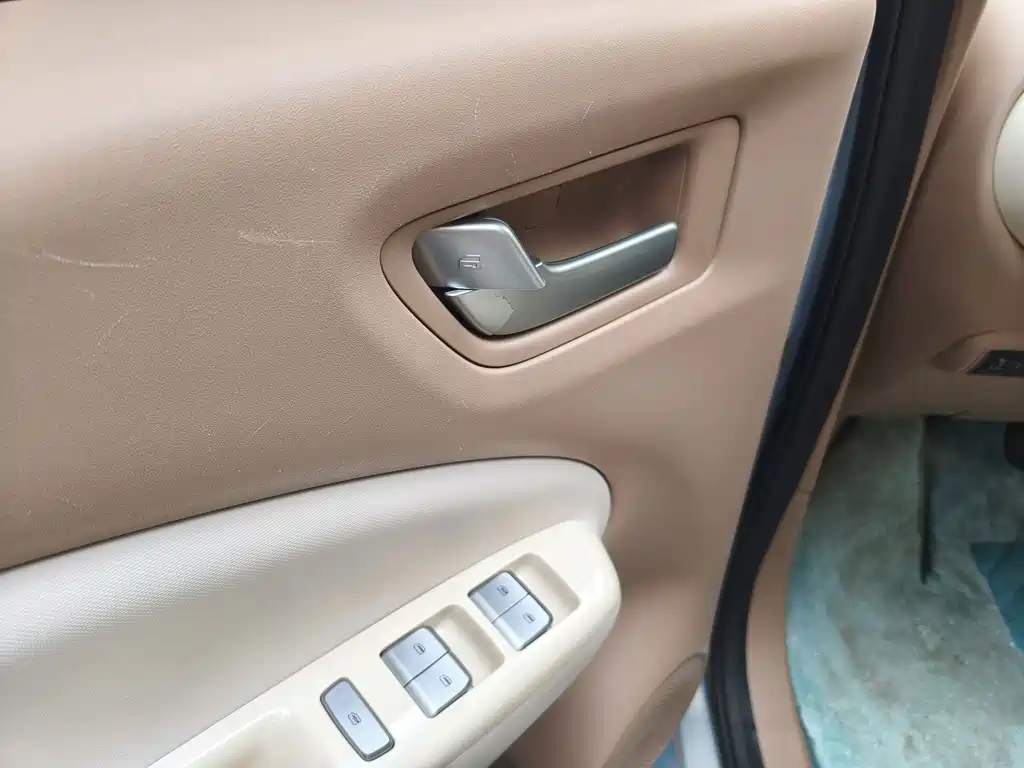 Wuling MINIEV — миниатюра 17