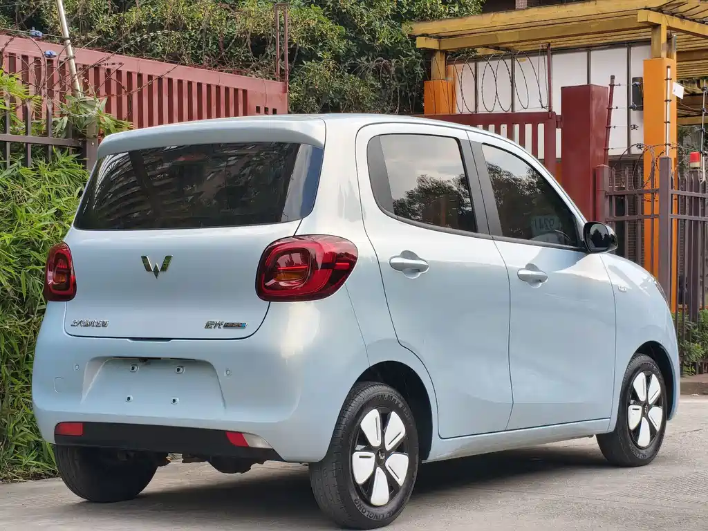 Wuling MINIEV — миниатюра 5