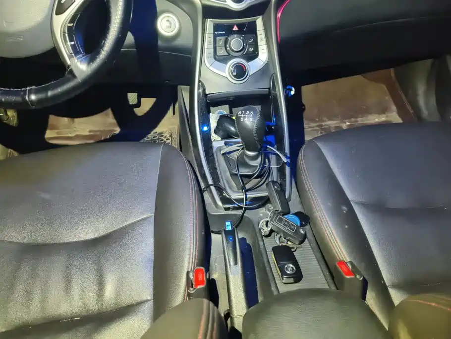Hyundai Elantra Langdong — миниатюра 16