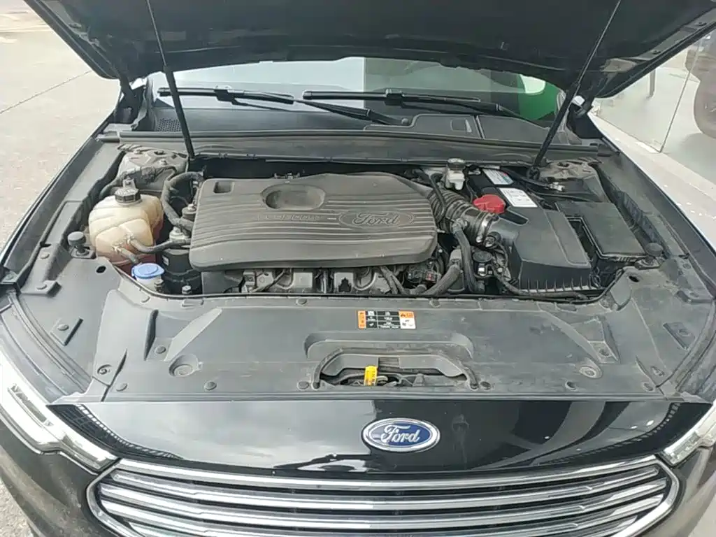 Ford Taurus — миниатюра 20