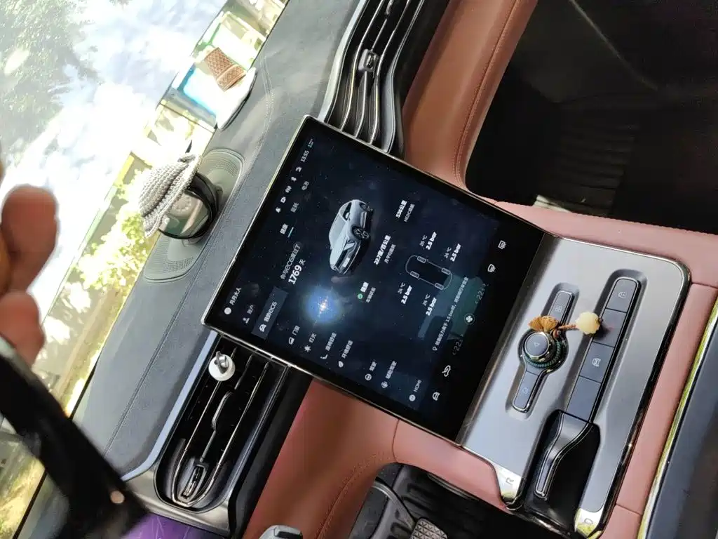 NIO EC6 — миниатюра 20